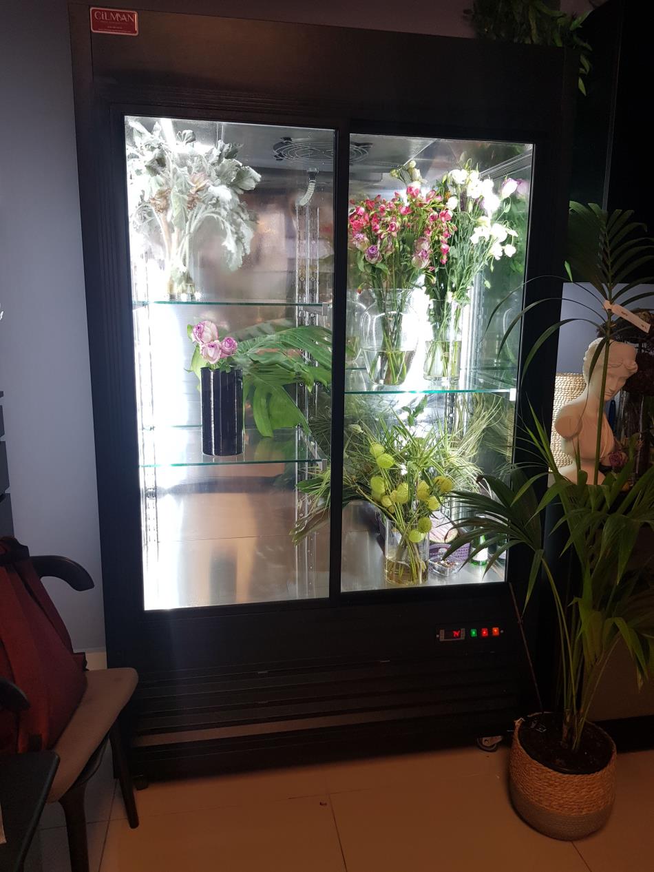 BLOOM AND FRESH