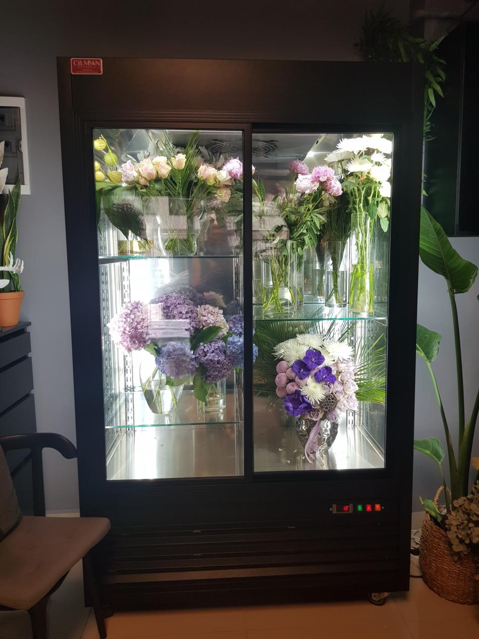 BLOOM AND FRESH